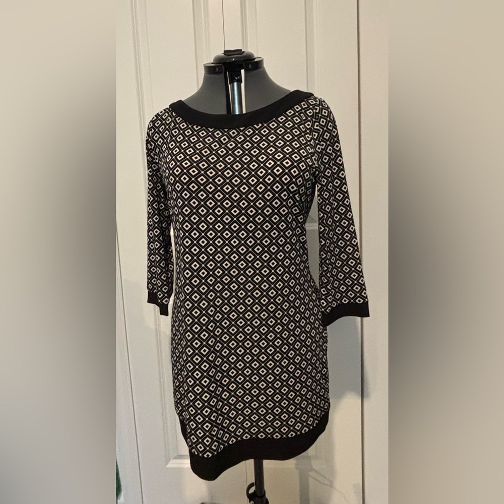 White House Black Market Tunic